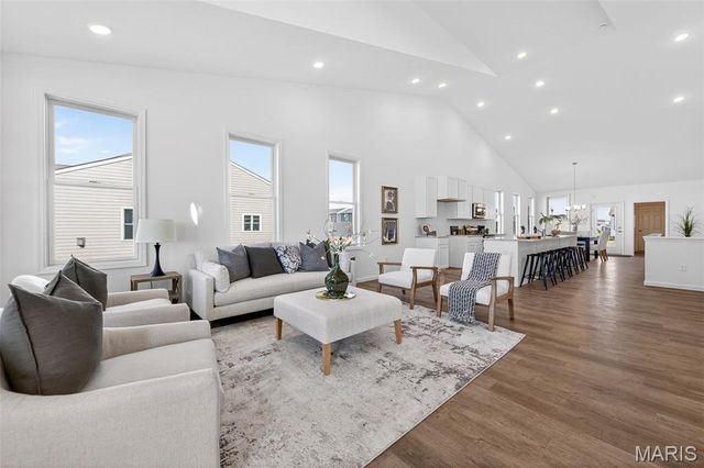 2998 Memphis Street, St Charles, MO 63301