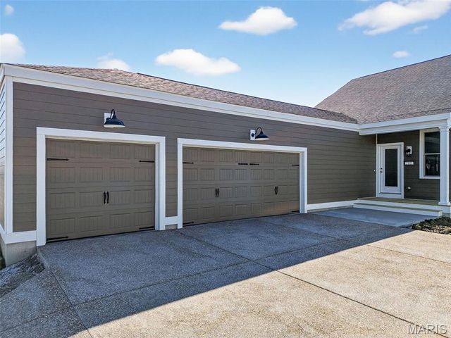 2998 Memphis Street, St Charles, MO 63301