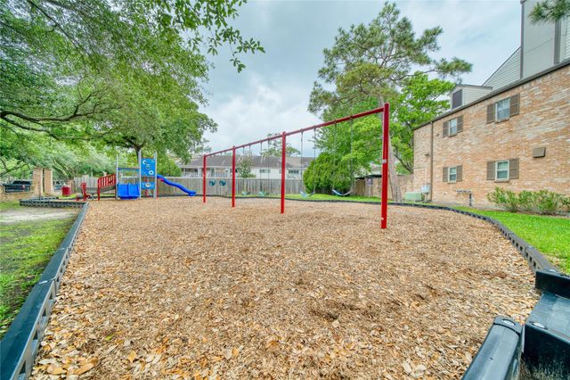 13376 Trail Hollow Drive 3376, Houston, TX 77079