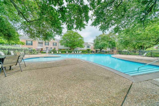 13376 Trail Hollow Drive 3376, Houston, TX 77079