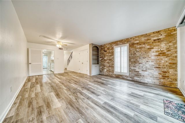 13376 Trail Hollow Drive 3376, Houston, TX 77079