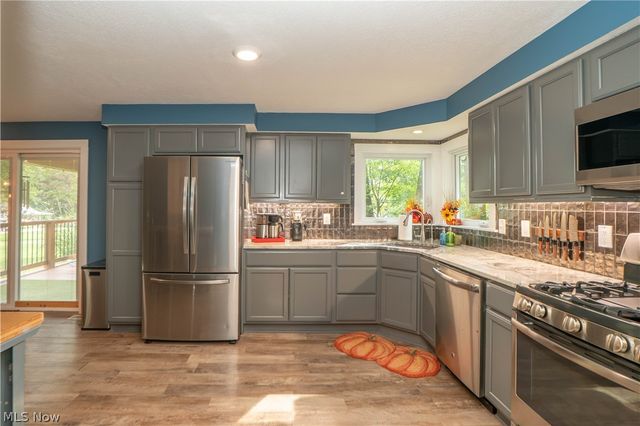 3898 Wales Avenue NW, Massillon, OH 44646