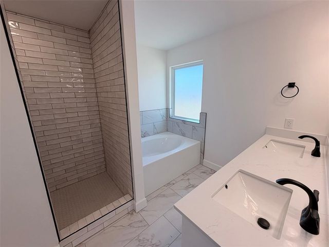 19524 Denison Avenue, Edmond, OK 73012