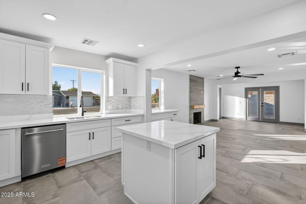 3241 N 27th Place, Phoenix, AZ 85016 — photo 4