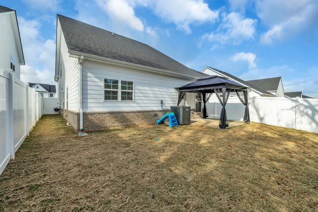 2133 Barringer Lane, Murfreesboro, TN 37128