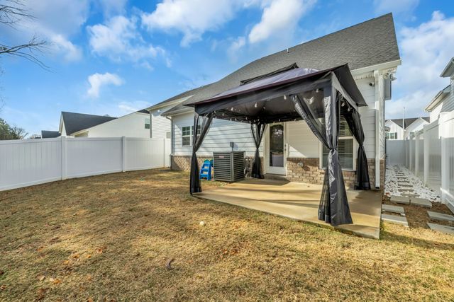 2133 Barringer Lane, Murfreesboro, TN 37128