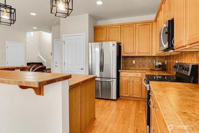 4256 65th Avenue Ct E, Fife, WA 98424