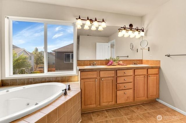 4256 65th Avenue Ct E, Fife, WA 98424