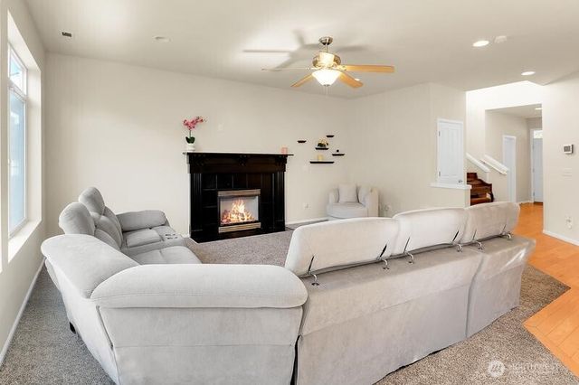 4256 65th Avenue Ct E, Fife, WA 98424