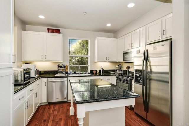 751 Paradise Way, National City, CA 91950