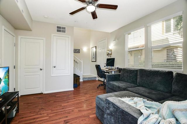 751 Paradise Way, National City, CA 91950