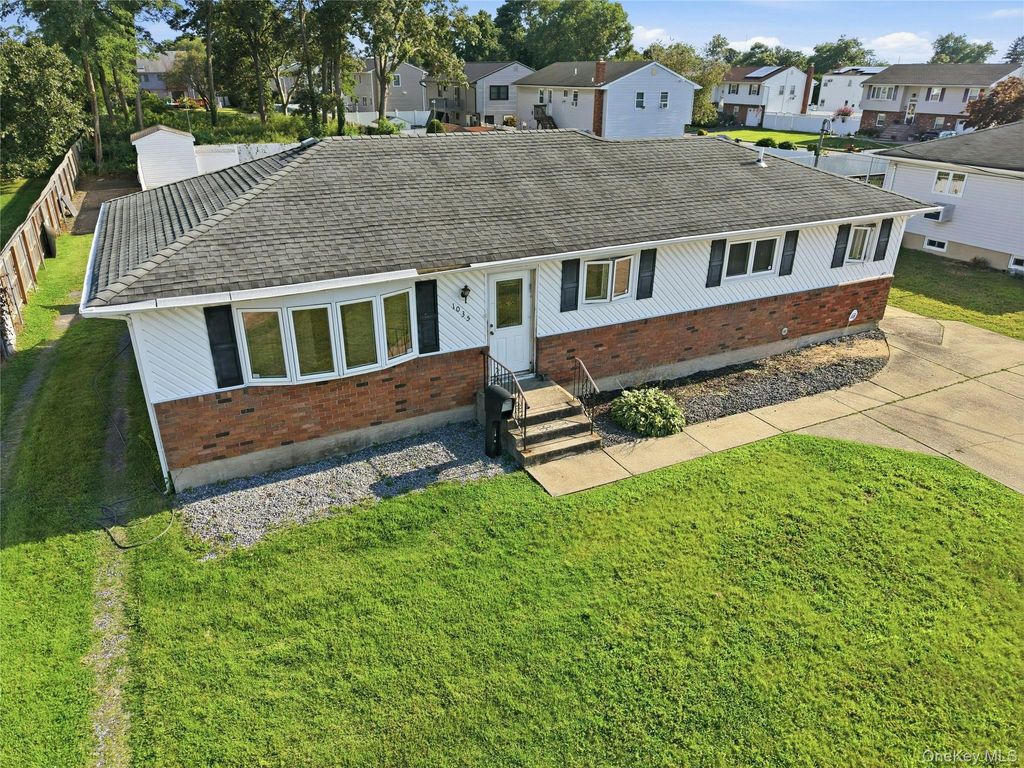 1035 Tooker Avenue, West Babylon, NY 11704 — photo 5