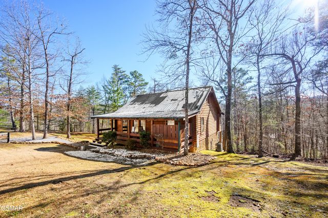 3255 Cove Creek Way, Sevierville, TN 37862