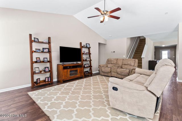 765 Tartans Glen Street NW, Calabash, NC 28467