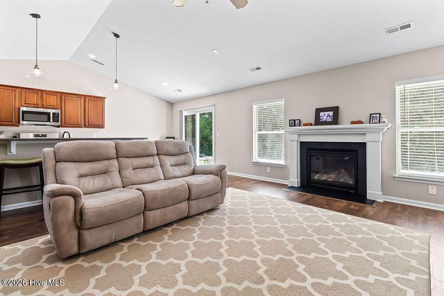 765 Tartans Glen Street NW, Calabash, NC 28467