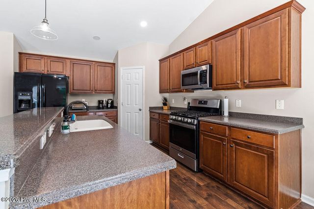 765 Tartans Glen Street NW, Calabash, NC 28467