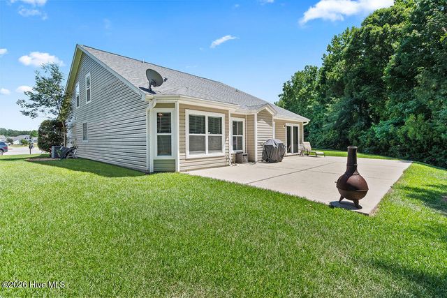 765 Tartans Glen Street NW, Calabash, NC 28467