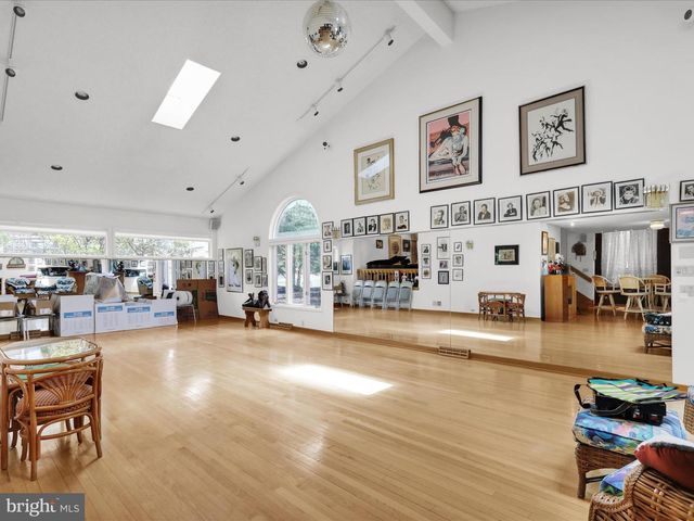 1617 MEADOWLARK, Wyomissing, PA 19610