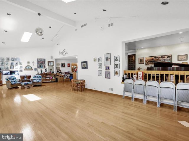 1617 MEADOWLARK, Wyomissing, PA 19610