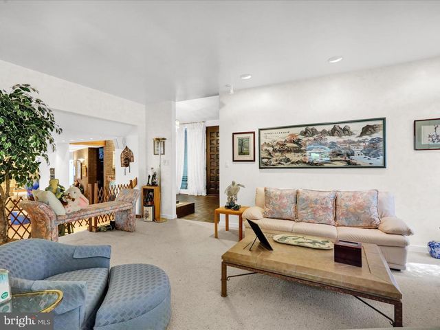 1617 MEADOWLARK, Wyomissing, PA 19610