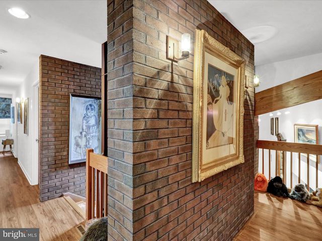 1617 MEADOWLARK, Wyomissing, PA 19610