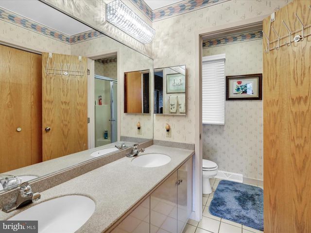 1617 MEADOWLARK, Wyomissing, PA 19610