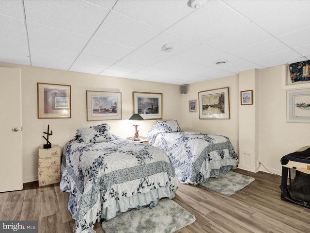 1617 MEADOWLARK, Wyomissing, PA 19610