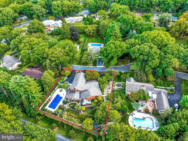 1617 MEADOWLARK, Wyomissing, PA 19610