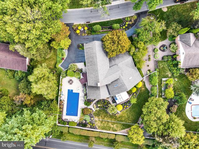 1617 MEADOWLARK, Wyomissing, PA 19610