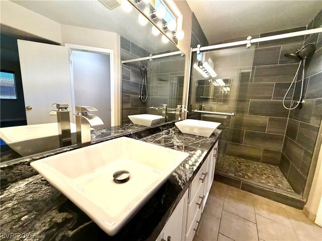 3936 Gold Point Street, Las Vegas, NV 89129