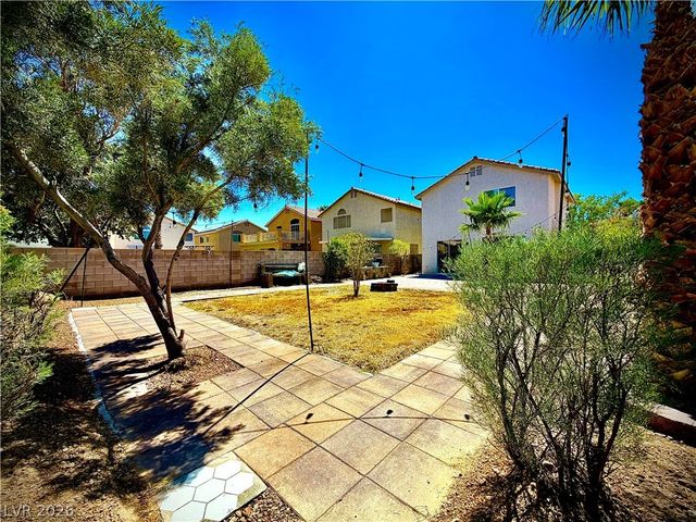 3936 Gold Point Street, Las Vegas, NV 89129