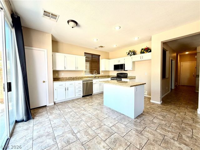 3936 Gold Point Street, Las Vegas, NV 89129