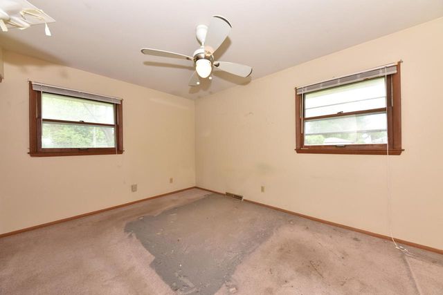 N87W17833 Shepherd DRIVE, Menomonee Falls, WI 53051