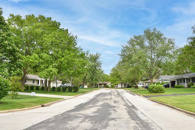 N87W17833 Shepherd DRIVE, Menomonee Falls, WI 53051