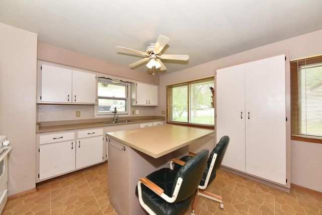 N87W17833 Shepherd DRIVE, Menomonee Falls, WI 53051