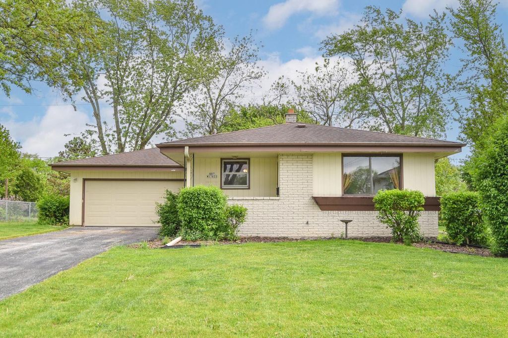N87W17833 Shepherd DRIVE, Menomonee Falls, WI 53051