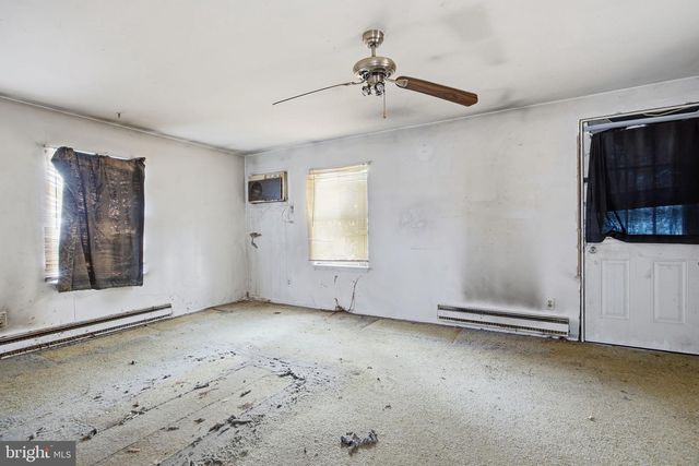 106 MAIN ST, Harleysville, PA 19438