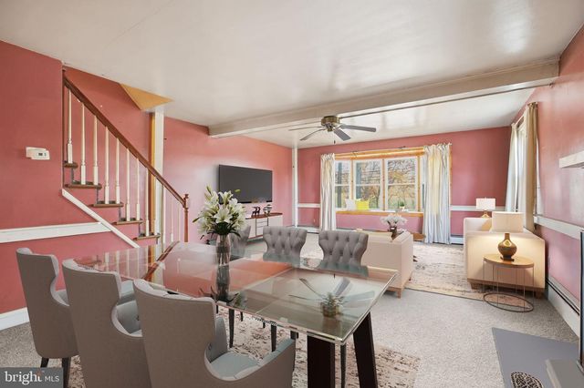 106 MAIN ST, Harleysville, PA 19438