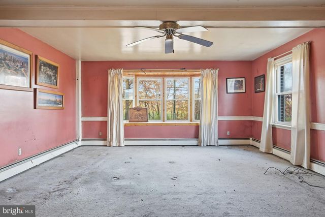 106 MAIN ST, Harleysville, PA 19438