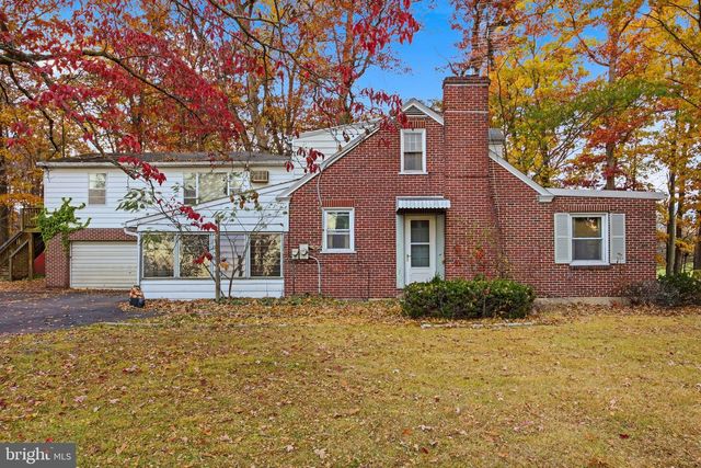 106 MAIN ST, Harleysville, PA 19438