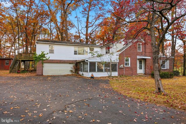 106 MAIN ST, Harleysville, PA 19438