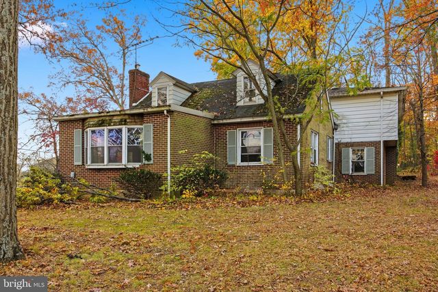 106 MAIN ST, Harleysville, PA 19438