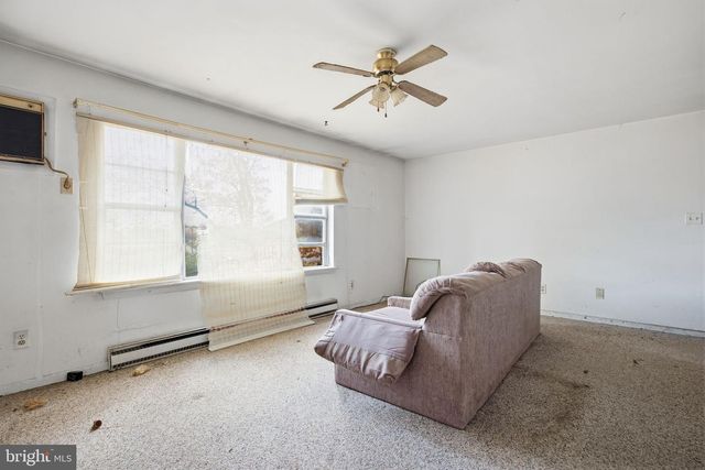 106 MAIN ST, Harleysville, PA 19438