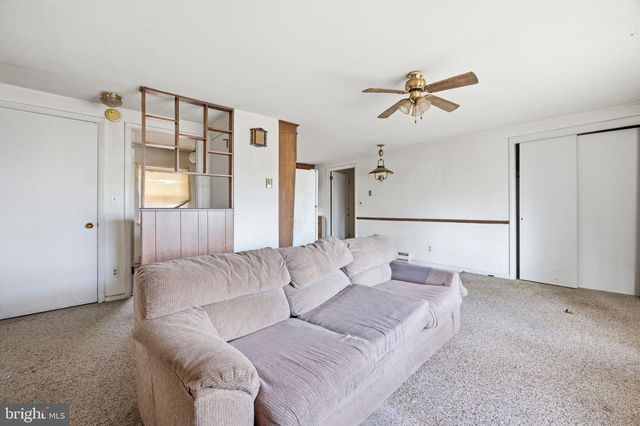 106 MAIN ST, Harleysville, PA 19438