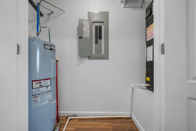 216 W Walnut Street, Bolivar, MO 65613