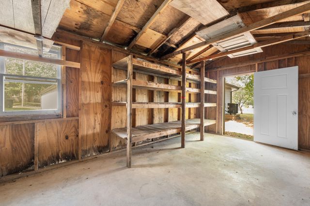 216 W Walnut Street, Bolivar, MO 65613