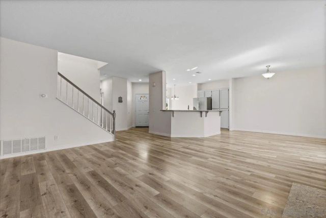 16156 Avenida Venusto 2, San Diego, CA 92128