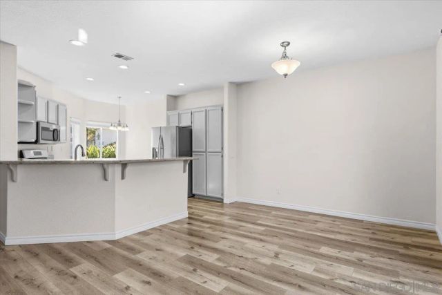 16156 Avenida Venusto 2, San Diego, CA 92128