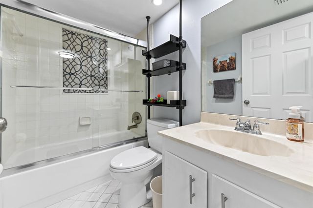 4485 Oak Terrace Drive, Greenacres, FL 33463