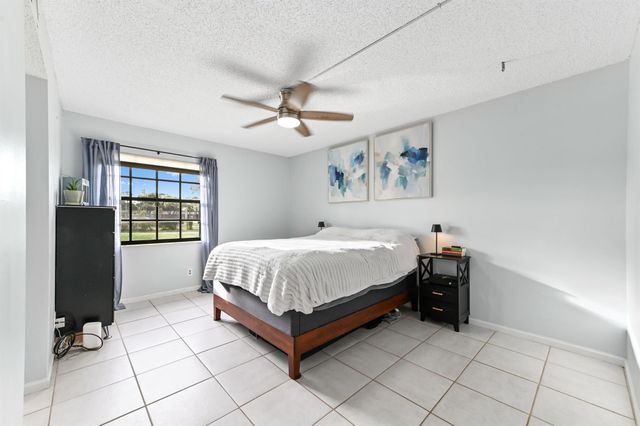 4485 Oak Terrace Drive, Greenacres, FL 33463